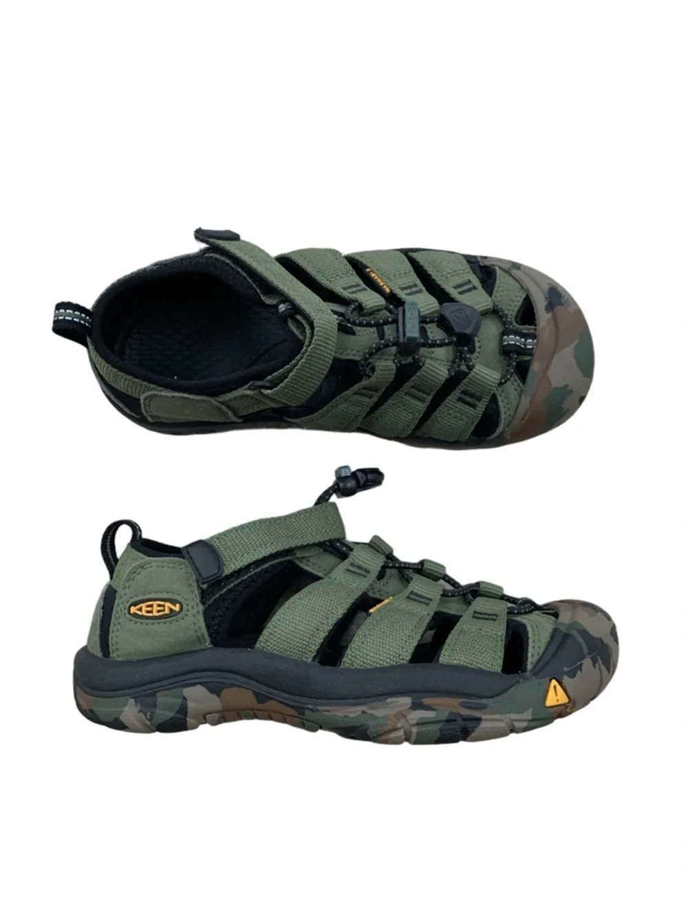 Keen Big Kid Size 2 Newport H2 Water Hiking Sandals Shoes in Olive Green Camo